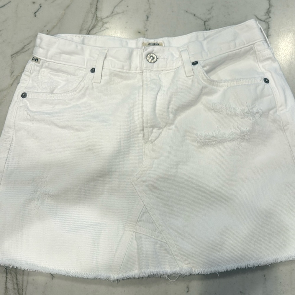 Citizens of Humanity White Denim mini skirt. Size 27